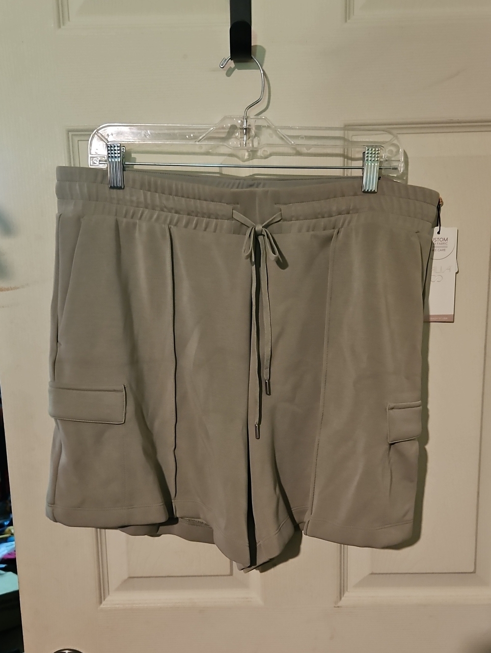 CALIA Women's Sandwash Scuba Cargo Shorts: Ground Fennel: New With Tags:Size XL